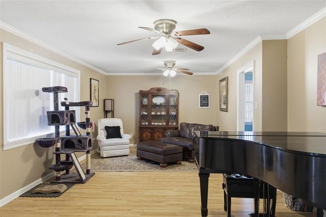 607 Lockwood Court, Lake Charles, LA 70605