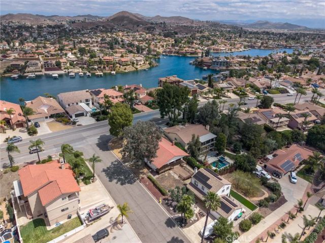 22587 Canyon Lake South, Canyon Lake, CA 92587