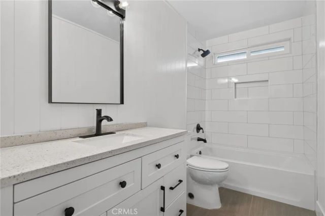 22587 Canyon Lake South, Canyon Lake, CA 92587