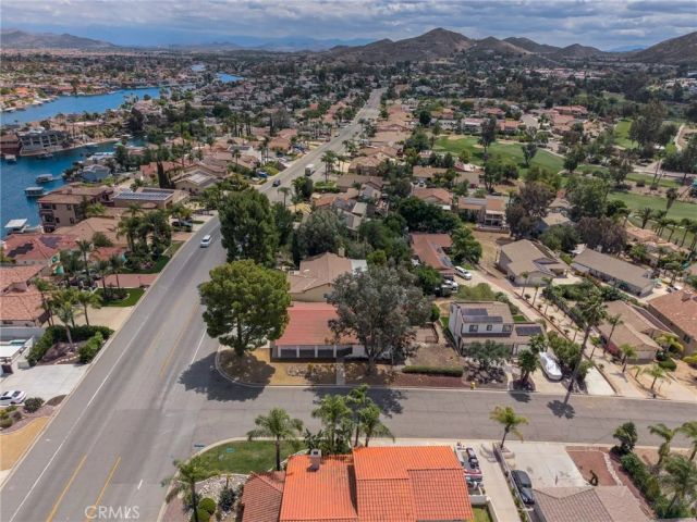 22587 Canyon Lake South, Canyon Lake, CA 92587