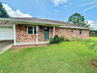 703 9th Street, Winnie, TX 77665