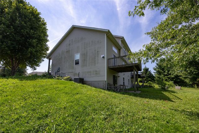 2018 Stratford Court, Coralville, IA 52241