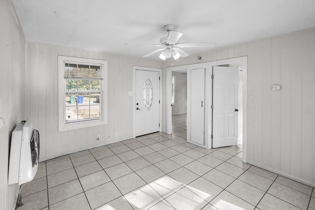 208 3rd Street, Whitesboro, TX 76273