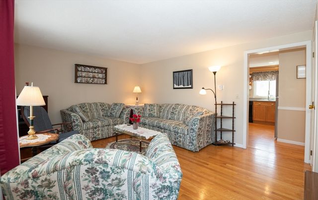 3 Christina Dr. A, Peabody, MA 01960