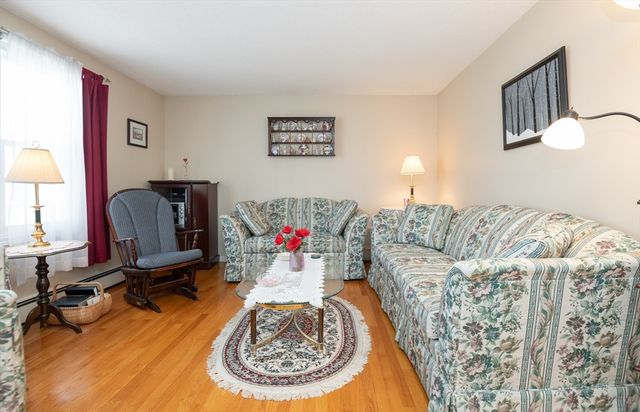 3 Christina Dr. A, Peabody, MA 01960