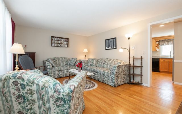 3 Christina Dr. A, Peabody, MA 01960