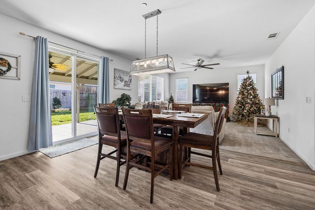 3623 E Seeger Avenue, Visalia, CA 93292