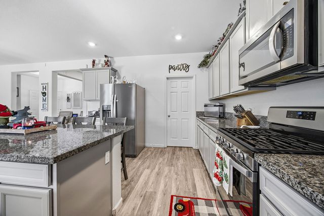 3623 E Seeger Avenue, Visalia, CA 93292