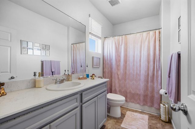 3623 E Seeger Avenue, Visalia, CA 93292