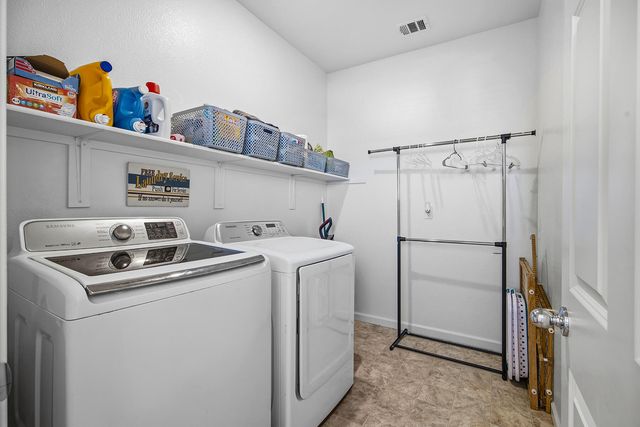 3623 E Seeger Avenue, Visalia, CA 93292