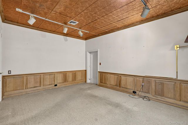 297 E Devonia Avenue, Mount Vernon, NY 10552