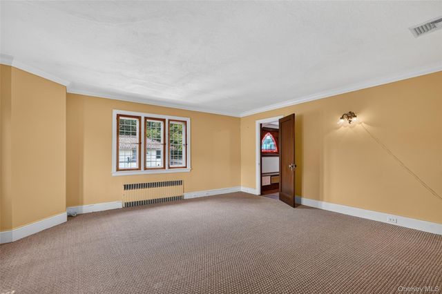 297 E Devonia Avenue, Mount Vernon, NY 10552