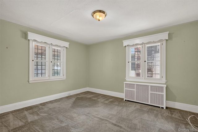 297 E Devonia Avenue, Mount Vernon, NY 10552
