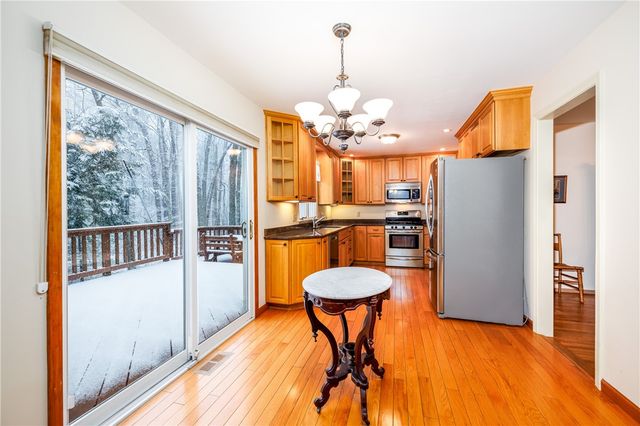 18 Bent Oak Road, Chili, NY 14624