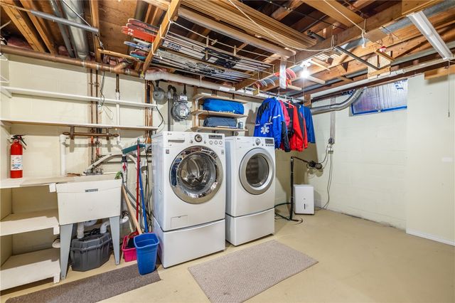 18 Bent Oak Road, Chili, NY 14624