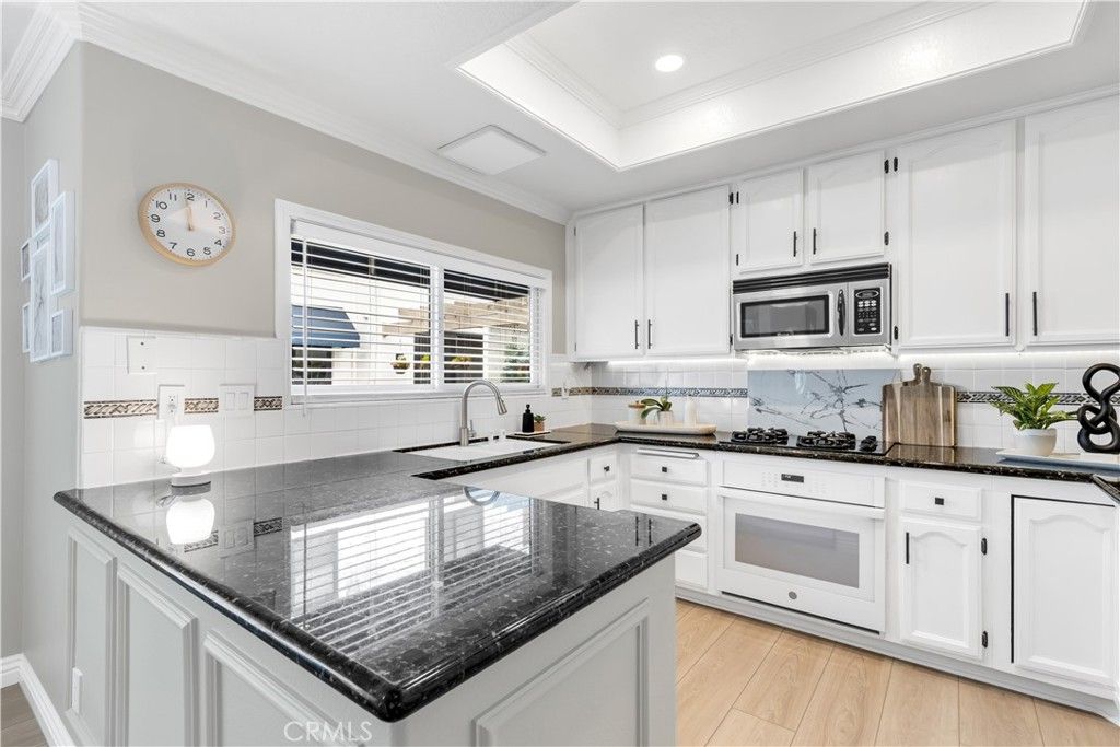 Image 6 of property listing at 7442 Coho 106, Huntington Beach, CA 92648