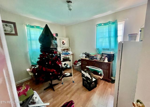 303 Curtis Rd, Tellico Plains, TN 37385