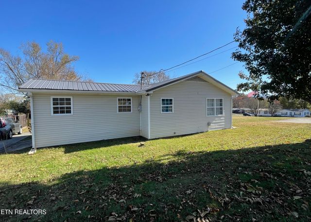 303 Curtis Rd, Tellico Plains, TN 37385