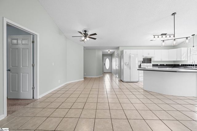 215 Bright Morning Lane, Fountain Inn, SC 29644