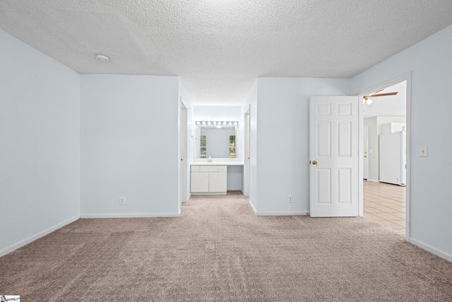 215 Bright Morning Lane, Fountain Inn, SC 29644