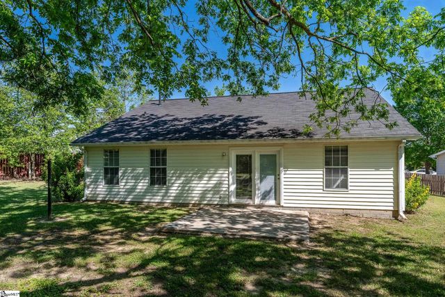 215 Bright Morning Lane, Fountain Inn, SC 29644