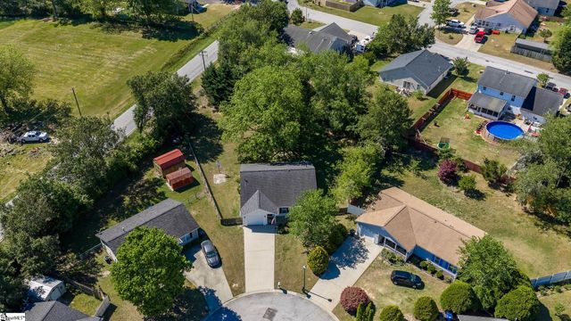 215 Bright Morning Lane, Fountain Inn, SC 29644