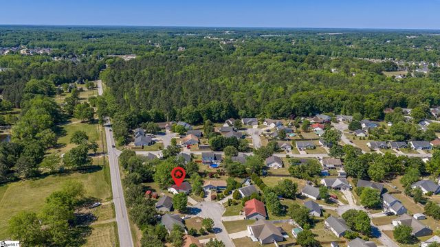 215 Bright Morning Lane, Fountain Inn, SC 29644