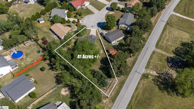 215 Bright Morning Lane, Fountain Inn, SC 29644