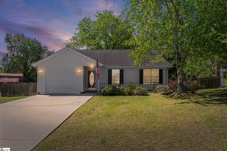 215 Bright Morning Lane, Fountain Inn, SC 29644