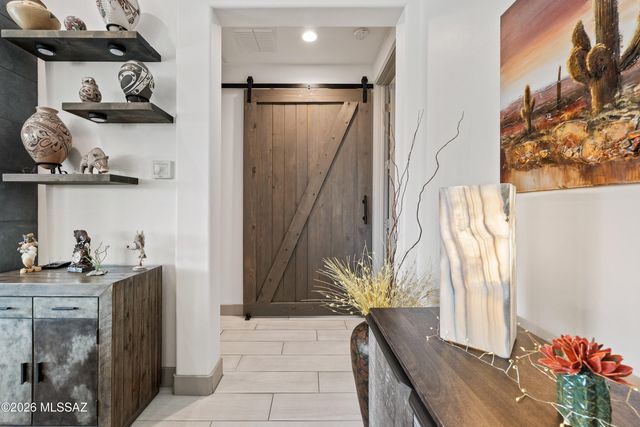 1438 E Golden Rock Way, Green Valley, AZ 85614