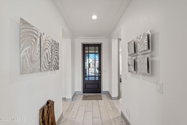 1438 E Golden Rock Way, Green Valley, AZ 85614