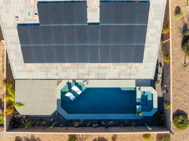 1438 E Golden Rock Way, Green Valley, AZ 85614