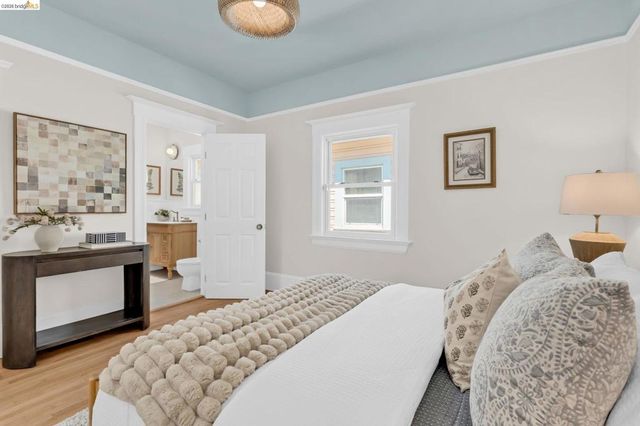 1710 Russell, Berkeley, CA 94703