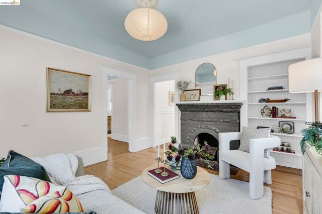1710 Russell, Berkeley, CA 94703