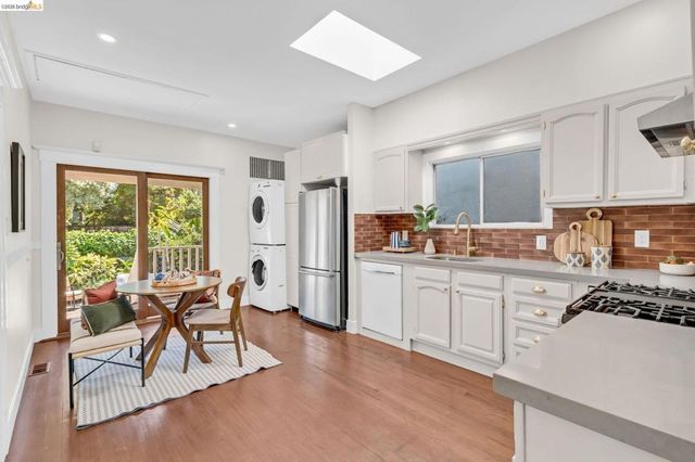 1710 Russell, Berkeley, CA 94703