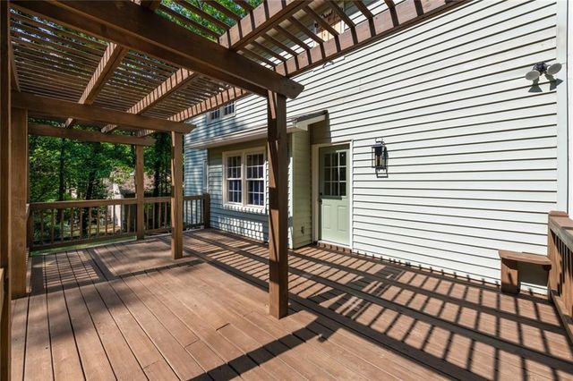 3718 Summit Drive NW, Acworth, GA 30101