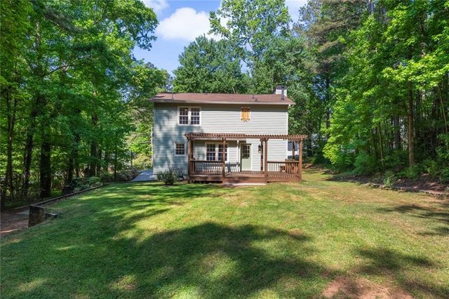3718 Summit Drive NW, Acworth, GA 30101