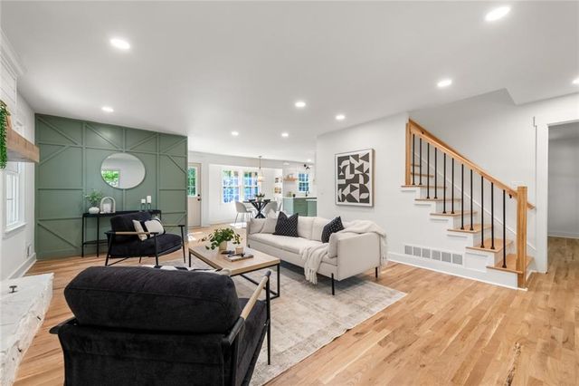 3718 Summit Drive NW, Acworth, GA 30101