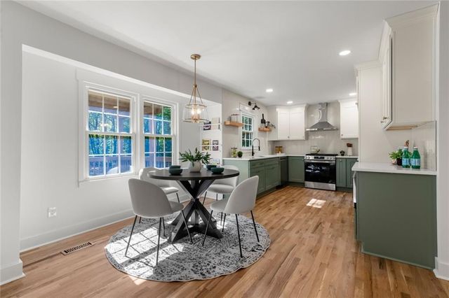3718 Summit Drive NW, Acworth, GA 30101