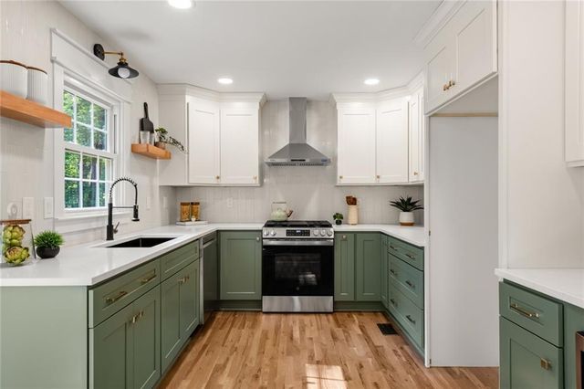 3718 Summit Drive NW, Acworth, GA 30101
