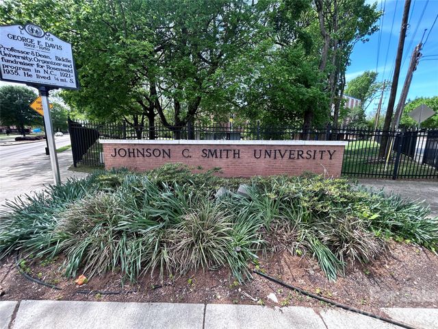 1632 Madison Avenue, Charlotte, NC 28216