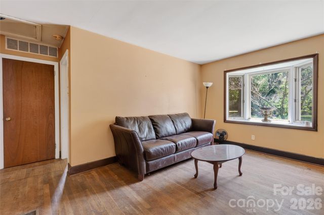1632 Madison Avenue, Charlotte, NC 28216
