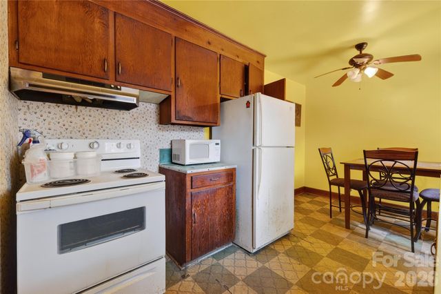 1632 Madison Avenue, Charlotte, NC 28216