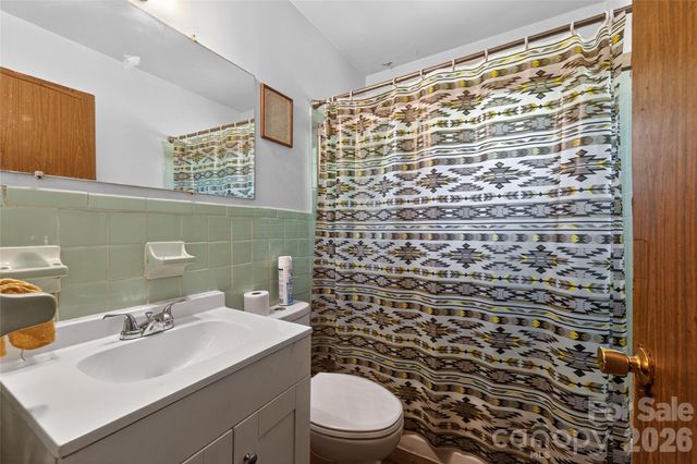 1632 Madison Avenue, Charlotte, NC 28216