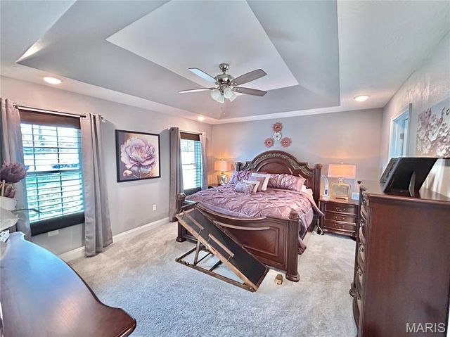 12200 Country Oaks Drive, Rolla, MO 65401