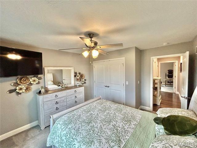 12200 Country Oaks Drive, Rolla, MO 65401