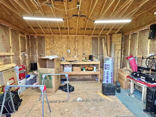 12200 Country Oaks Drive, Rolla, MO 65401