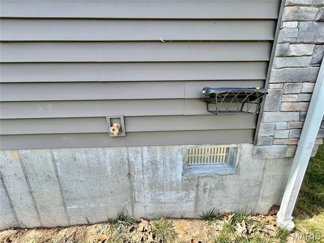 12200 Country Oaks Drive, Rolla, MO 65401