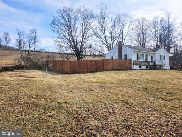 10314 HYNDMAN ROAD, Manns Choice, PA 15550