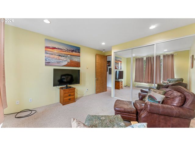 56100 Spring Creek Rd, Bandon, OR 97411